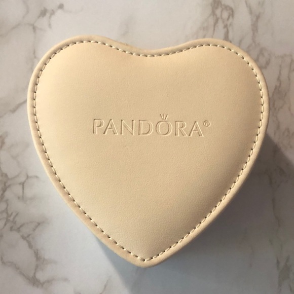 NEW! Retired Pandora Valentine Bracelet Gift Set - Picture 4 of 8